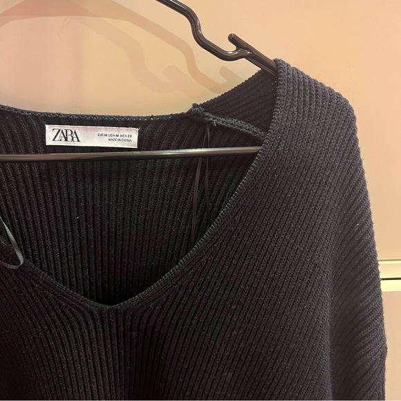 Zara Chunky V Neck Sweater - Picture 3 of 3